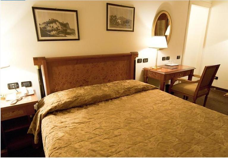 Hotel Athena Сполето Екстер'єр фото